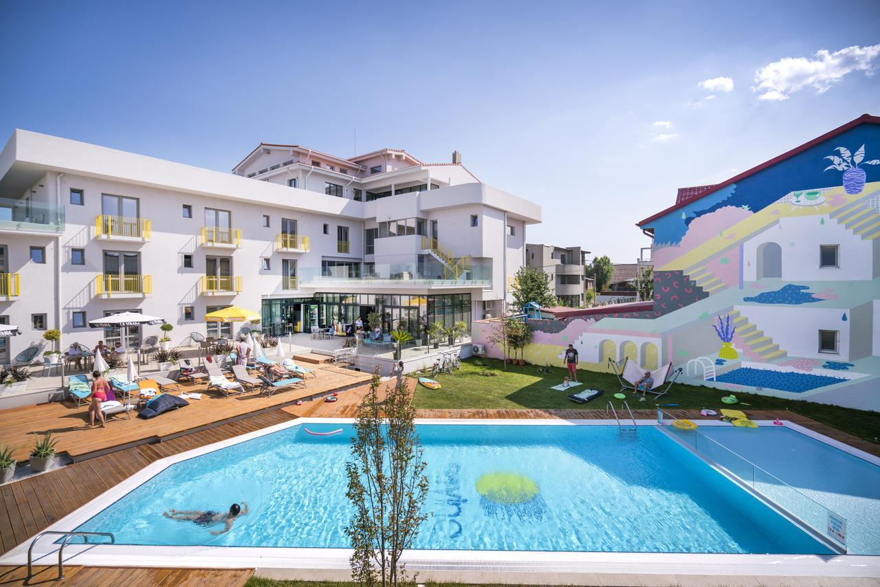 Nayino Resort Hotel นาโวดาริ ภายนอก รูปภาพ